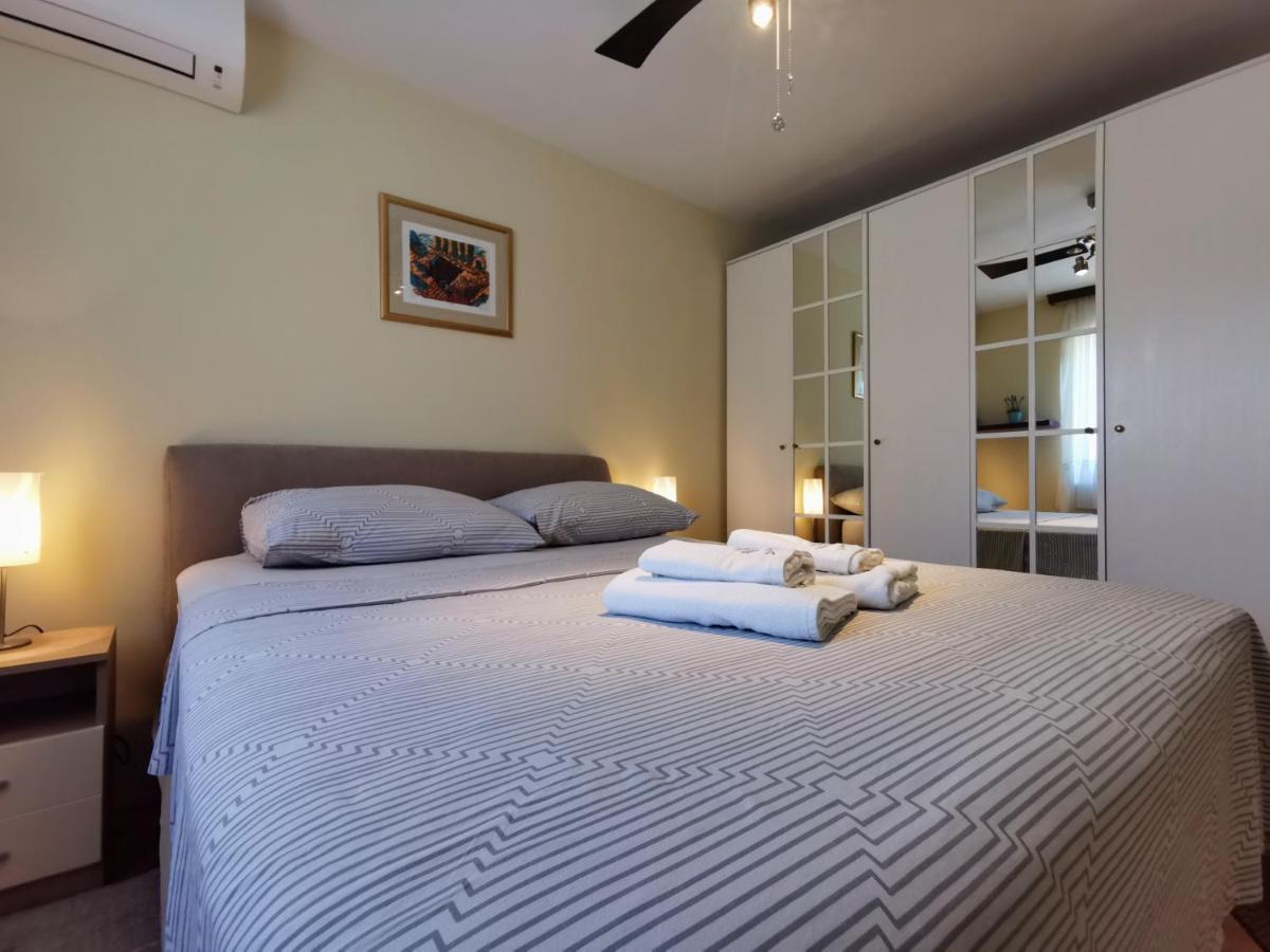 Villa Lille Trogir Luaran gambar