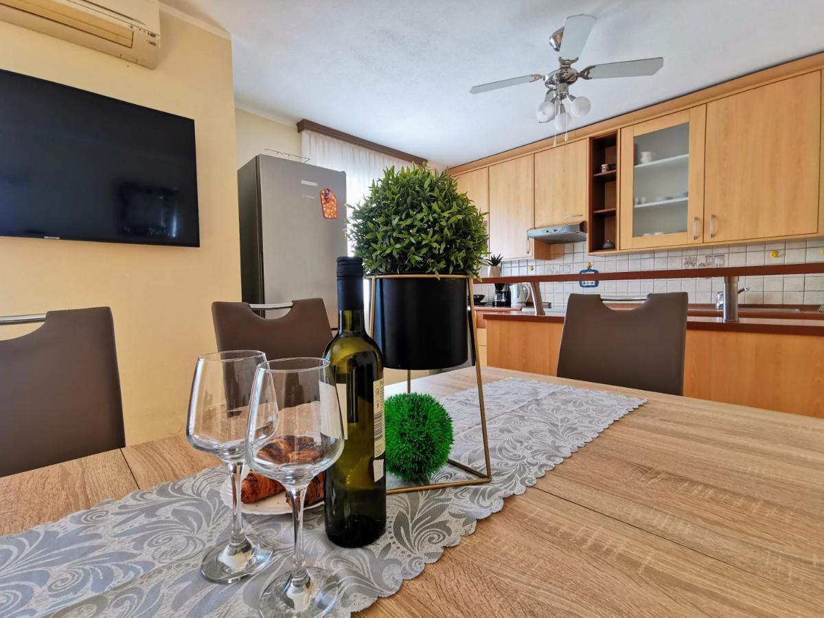 Villa Lille Trogir Luaran gambar