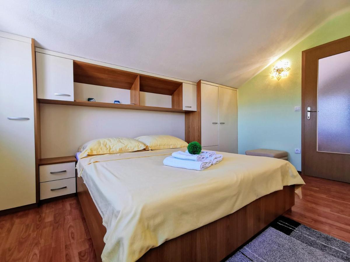 Villa Lille Trogir Luaran gambar