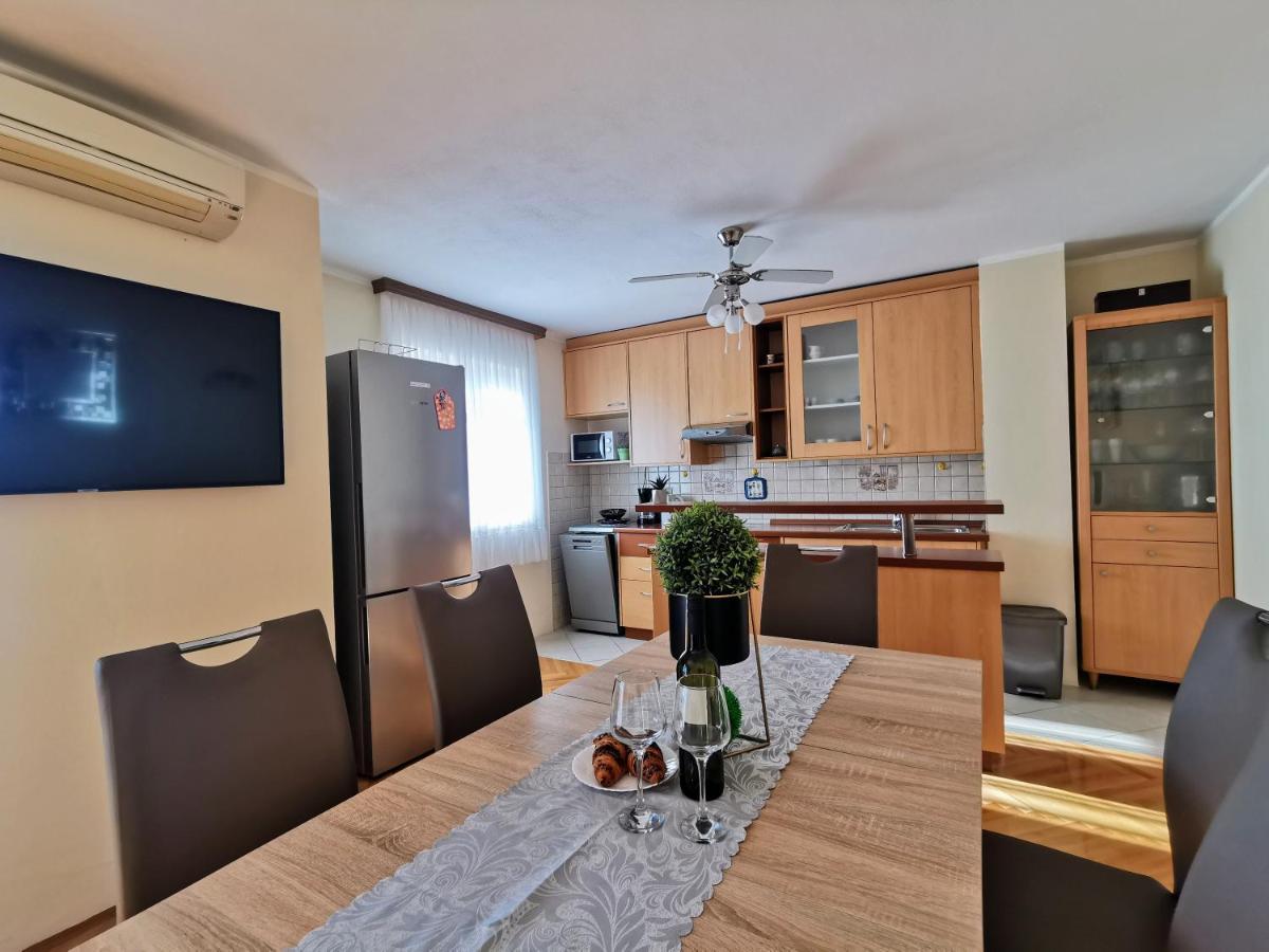 Villa Lille Trogir Luaran gambar